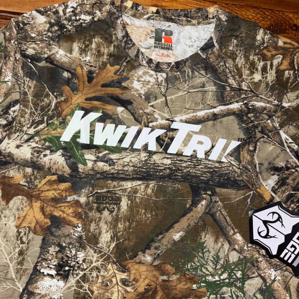 Russell Outdoors T-Shirt Mens MED Camo Realtree Edge Kwik Trip Graphic Tee NEW